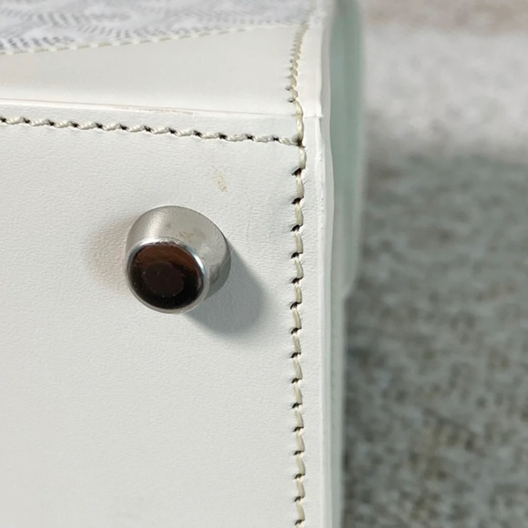 Authentic GOYARD Goyardine Structure Mini Saigon White - Picture 15 of 15